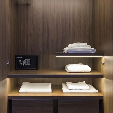 Rhome Gasthuis 4*